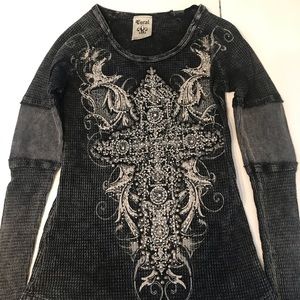 Vocal long sleeve thermal shirt gently used in great condition